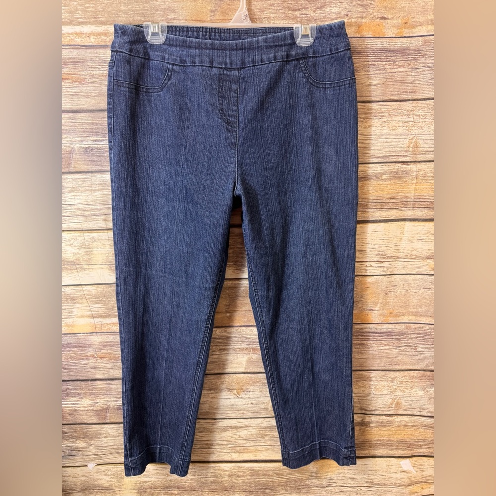 Soft Surroundings Super Stretch Pull On Capri Jeans M Medium Dark High Waist - Picture 2 of 6